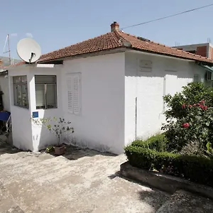  Apartment Toncika